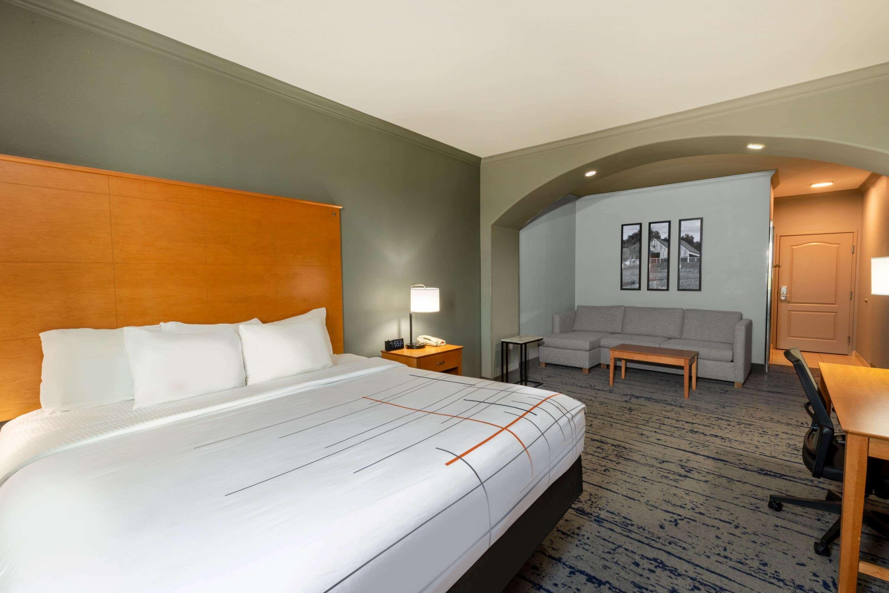 La Quinta By Wyndham Bridgeport Hotel Екстериор снимка